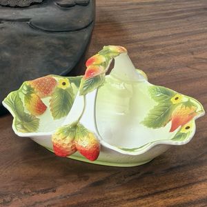 Assiette de pique-nique abondante, <span class=keywords><strong>panier</strong></span> <span class=keywords><strong>à</strong></span> fruits en céramique, design sous glaçure exquis, avec crabe et écrevisses - Product Image 2