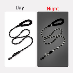 Lussuoso guinzaglio per animali in Nylon intrecciato da 5 piedi con comoda impugnatura imbottita in poliestere con tracciamento riflettente per cani da arrampicata - Product Image 2