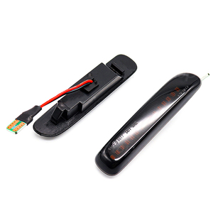 Luci di posizione laterali a LED fluenti dinamiche sequenziali per BMW serie 3 E46 limousine Touring coupé Cabriolet lampada con indicatori di direzione compatti - Product Image 2