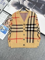 Authentisches Britisches Erbe-Design: Seltene 90er Jahre Nautische Strickjacke mit Klassischem Karomuster und Bortenbesatz, Vintage-Style, Beerenrot Gestreifter Cardigan für Herren