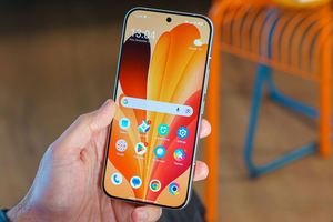 Teléfono Celular Poco F8 Ultra de Gama Alta con Pantalla AMOLED de 6.9'' y 120Hz, Procesador Snapdragon 8 Gen 5 de Ocho Núcleos, Batería de 6500mAh con Carga de 100W, Cámara de 50MP, Resistencia al Agua IP68 y Conectividad 5G - Product Image 5