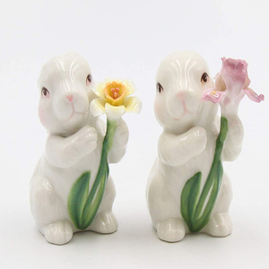Mini secoueur de sel et de poivre en céramique, peinte à la main - Product Image 3