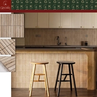 Mosaïque murale et de sol en marbre GOLDKING, design moderne vert, gris et blanc, sur mesure pour projets hôteliers et commerciaux