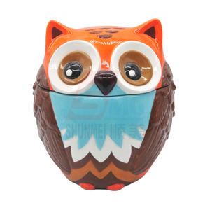 Stockage des aliments en céramique en forme de hibou et pot à biscuits avec couvercle pour stockage et affichage de bonbons - Product Image 1