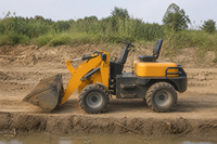 Mini-excavatrice de 1,2 tonne pour vergers, serres, élevages, mini-chargeuse et déchargeuse, petite pelle sur pneus