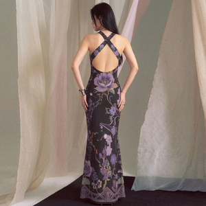 Vestido Largo Maxi Elegante con Estampado Floral Retro Vintage, Cuello Halter, Tirantes Cruzados, Espalda Abierta, Cintura Ajustada y Dobladillo de Sirena - Product Image 3