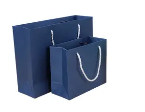 स्टॉक में उच्च गुणवत्ता अद्वितीय पेपर बैग आपूर्तिकर्ता गत्ता नीले पैकेजिंग पेपर बैग