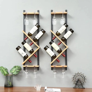 Porte-bouteilles de vin en métal doré en forme de cube mural et étagère flottante en bois massif en <span class=keywords><strong>pin</strong></span> blanc - Product Image 1