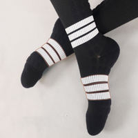 Chaussettes de compression de sport personnalisées en 3D, chaussettes de massage à pression, chaussettes de compression confortables pour femmes, chaussettes de course à pied, chaussettes de fitness, chaussettes de compression longues pour mollets