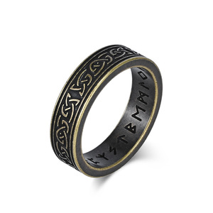 Anello da <span class=keywords><strong>Uomo</strong></span> in Acciaio Inossidabile con Nodo Celtico e Scrittura Runica Vichinga, <span class=keywords><strong>Anelli</strong></span> <span class=keywords><strong>Artigianali</strong></span> Retrò Vintage in Acciaio Inossidabile Argentato, Gioielli per <span class=keywords><strong>Uomo</strong></span> - Product Image 4