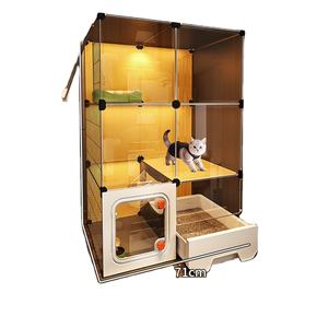 La Villa Tiene una Área Combinada de Dormitorio y Baño, que No Ocupa Mucho Espacio y Tiene un Tamaño Reducido, Cama/Nido para Mascotas - Product Image 1