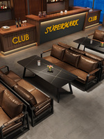 En vente table de café et ensemble de chaises thème western restaurant bar pub stand deux places canapé salle à manger table en bois pied en métal chaise en cuir