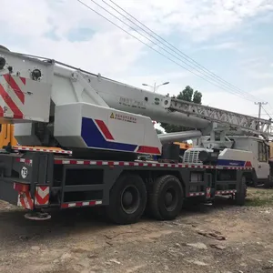 Used Zoomlion Crane Truck 30 Ton Truck Cranes Suitable For Various Construction Applications