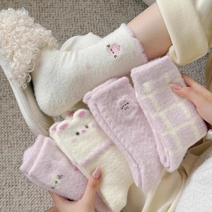 Women Fuzzy Socks Mid Calf Thickened Warm Cat Pattern Autumn Winter Sleep Socks For Women - Product Image 1