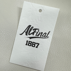 Mẫu miễn phí thời trang thiết kế mới dập nổi <span class=keywords><strong>hangtag</strong></span> đặc biệt PVC nhãn hàng may mặc cho quần áo với logo riêng nguyên liệu giấy - Product Image 4