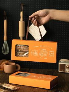 Assortiment de friandises cuites : Pâtisserie à l'ananas, Nougat aux amandes, Gaufrettes flocon de neige et Biscuits – Sac cadeau à emporter - Product Image 1