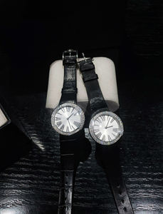 Nouvelle montre pour femme - l'essence d'une époque - Verre saphir - Magnifique montre - Product Image 3