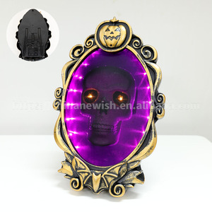 ของตกแต่งใหม่ ขนาด 24.5*8.5*38 ซม. ใช้แบตเตอรี่ 3AA  หน้าผีพลาสติกดีดออกมาจากกระจก พร้อมเสียงน่ากลัว ไฟ LED 22 ดวง ใช้ได้ทั้งแบบแขวนและตั้งพื้น - Product Image 6