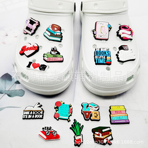 Accessoires de mode <span class=keywords><strong>pour</strong></span> chaussures : Breloques décoratives unisexe en PVC souple, à coller, <span class=keywords><strong>pour</strong></span> DIY, avec motif fleur et trou, amovibles et mignonnes - Product Image 1