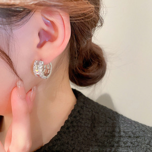 Orecchini a Cerchio a Forma di C per Donne, Accessori per Orecchie Semplici e alla Moda per Uso Quotidiano - Product Image 4