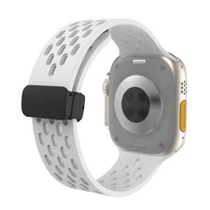 Bracelet de montre en silicone magnétique pliable perforé, adapté aux séries Apple Watch Ultra 9876543210 et SE - Product Image 5