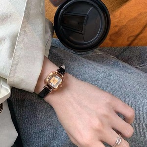 <span class=keywords><strong>Montre</strong></span>-bracelet en cuir chic et carrée pour femmes avec logo personnalisé à prix abordables - Product Image 3