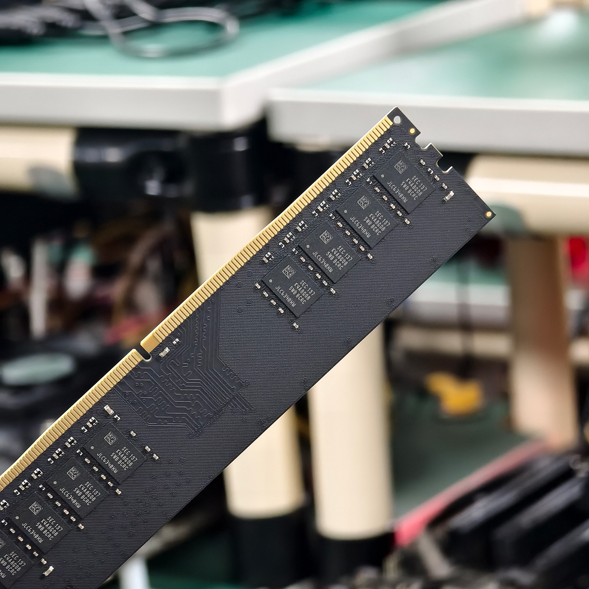 8GB
