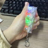 Llavero con interruptor de teclado mecánico de 4 teclas, probador de teclas, luz LED de colores, impermeable, ligero, diseño de dibujos animados, hecho a mano