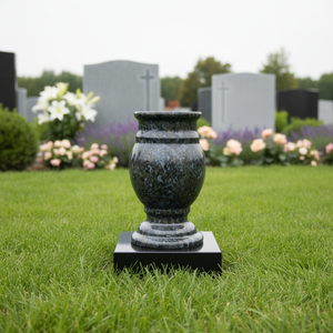 Vases commémoratifs en granit noir à prix d'usine avec gravure florale pour pierre tombale - Product Image 2