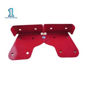 Conectores de bisagra reforzados y fijos en ambos lados de la bisagra plana de la escalera de aluminio. - Product Image 1