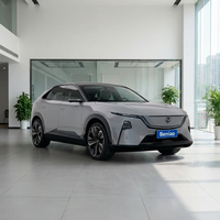ChangAn EZ-60 SUV Listrik Kabin Luas 5 Kursi Kursi Zero Gravity Penggerak Roda Belakang Pengisian Daya Ultra-Cepat Mobil Bekas 2024 Kiri