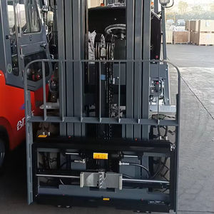 رافعة شوكية ديزل 3 طن من مصنع صيني موثوق به، بسارية ثلاثية المراحل ومحرك قوي وتشغيل مستقر، حاصلة على شهادة CE وكفاءة عالية - Product Image 6