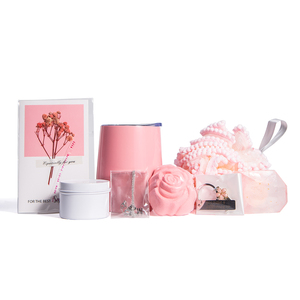 Cadeau pour la Saint-Valentin 2024 - Ensemble de soins relaxants pour la peau - Bougies parfumées - Savon artisanal à la rose - Bain et spa - Cadeau pour femme - Product Image 3
