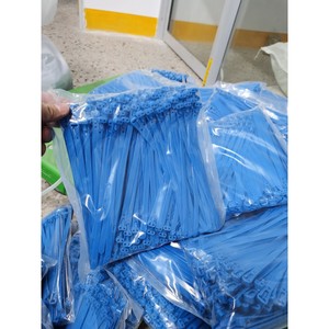 เคเบิลไทร์ไนลอนสีน้ำเงิน Chcc ขนาด 7.6x200 มม. แบบถอดได้ ล็อคตัวเองได้ มีรูสำหรับใช้งานทั่วไป - Product Image 2