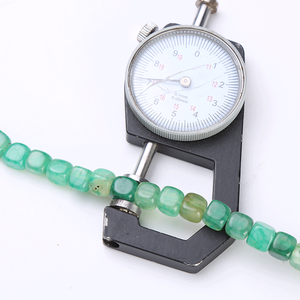 Piedras Preciosas de Ojo de Gato de Calidad 5A, Corte Brillante, para Joyería, Cuentas Rojas y Verdes de 8mm y 3mm de Altura para Decoración y Accesorios - Product Image 2