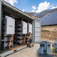 KUNETIC 215kW LiFePO4 Convertisseur de stockage d'énergie à refroidissement liquide, ultra-mince 155mm, 1500V DC 690V AC, pour systèmes BESS C&I IP66