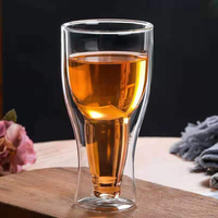 Tasse en verre à double paroi en forme de bouteille de bière à l'envers de taille différente pour les verres à boire de bière et de vin