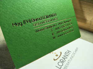 Tarjeta de visita de lámina de oro Premium con borde metálico de lujo Tarjeta de nombre de borde dorado hecha de papel Kraft y papel recubierto - Product Image 2