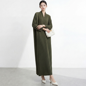 เสื้อคลุมยาวแบบมินิมอล PY Abaya ผ้าถัก ทรงเทรนช์โค้ท คอวี แขนสามส่วน สีดำล้วน สำหรับผู้หญิง แฟชั่นฤดูใบไม้ร่วง - Product Image 6