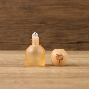 Tùy Chỉnh Sang Trọng 10Ml Con Lăn Bóng Chai Nước Hoa Thủy Tinh Vít Top Màu Frosted Tinh Dầu Chai Mỹ Phẩm Container Rỗng - Product Image 6