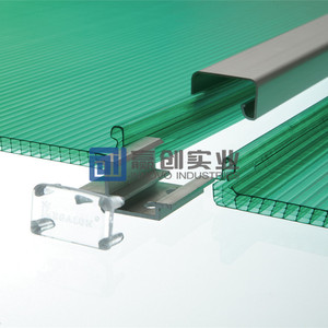 Ánh nắng mặt trời thiết kế hiện đại <span class=keywords><strong>multiwall</strong></span> tấm <span class=keywords><strong>polycarbonate</strong></span> <span class=keywords><strong>U</strong></span> Khóa ứng dụng ngoài trời - Product Image 4