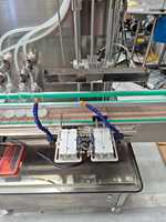Machine de remplissage automatique de boissons gazeuses liquides, jus, huile, 500 ml, ligne de production avec faible niveau sonore, surveillance à distance