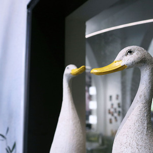 All'ingrosso animale figurine Creative anatra statua del fumetto tema costiero arte <span class=keywords><strong>oggetti</strong></span> decorativi per balcone ornamento in resina - Product Image 5