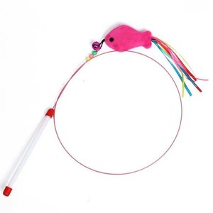 Bacchetta interattiva per gatti in filo d'acciaio all'ingrosso con ciondolo a forma di pesce e campanello per il gioco di gatti e gattini - Product Image 1
