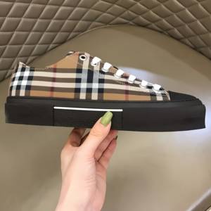 Vente en gros de baskets unisexes de haute qualité, design rétro à carreaux, chaussures décontractées, chaussures en toile respirantes et tendance - Product Image 5