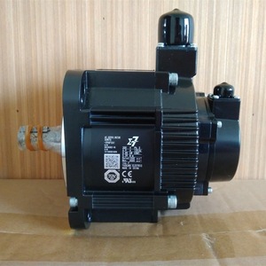 มอเตอร์เซอร์โว Yaskawa รุ่น SGM7G-09AFC61 850W แบบติดตั้งบนฐาน 60 Hz ผลิตในประเทศจีน - Product Image 2