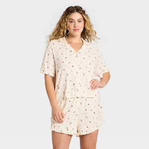 Ensemble pyjama d'été personnalisé pour femme, imprimé, mignon, à manches courtes et short, avec taille élastique, pour le loungewear féminin - Product Image 1