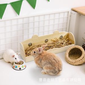 Comedero de madera para conejos, chinchillas y cobayas, color madera natural, rectangular, con ganchos metálicos. - Product Image 3