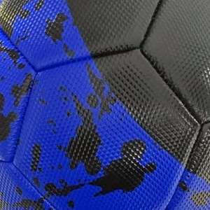 Balón de Fútbol de Entrenamiento Negro Personalizado, Talla 5 - Balón de Fútbol Promocional para Regalos de Equipo y Corporativos - Product Image 5