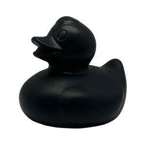 Jouets de bain en plastique PVC durable Canard en caoutchouc noir et tableau de bord ornemental pour bébé avec fonction sonore à presser Jouets de salle de bain promotionnels - Product Image 4